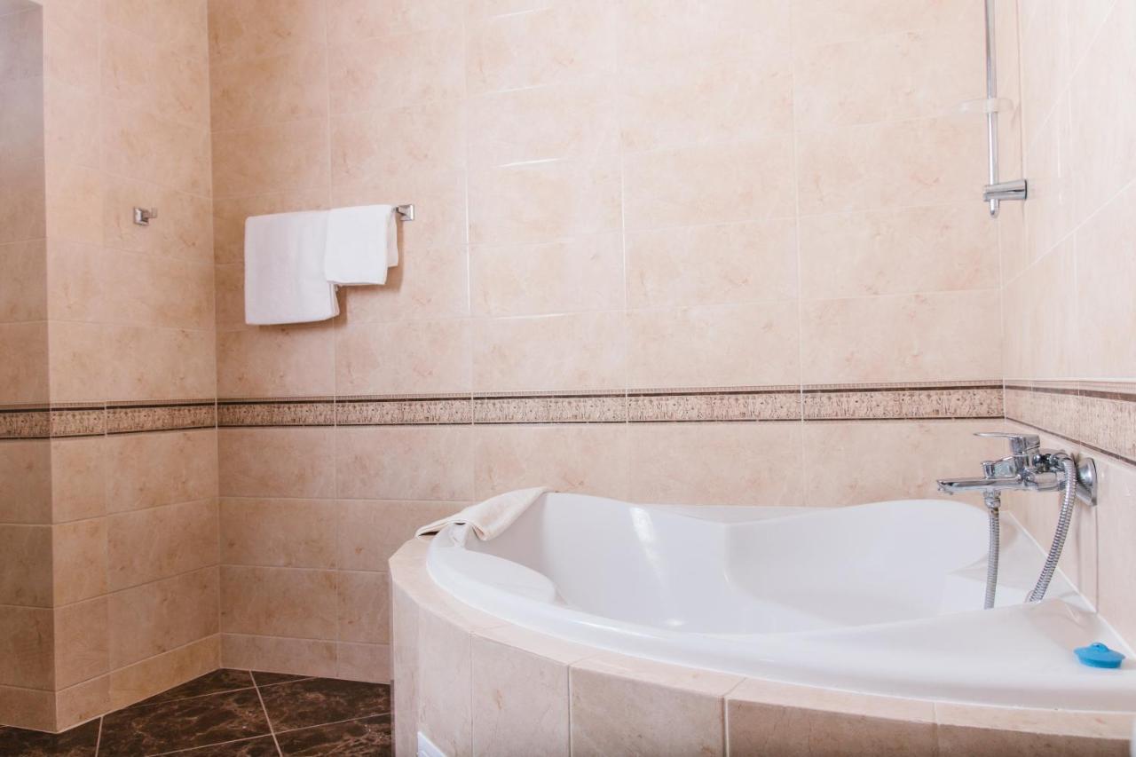 Hotel Dikanka Kulikuv Εξωτερικό φωτογραφία